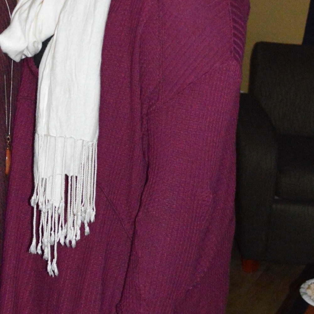 Flowy Sweater - Picture 2 of 5
